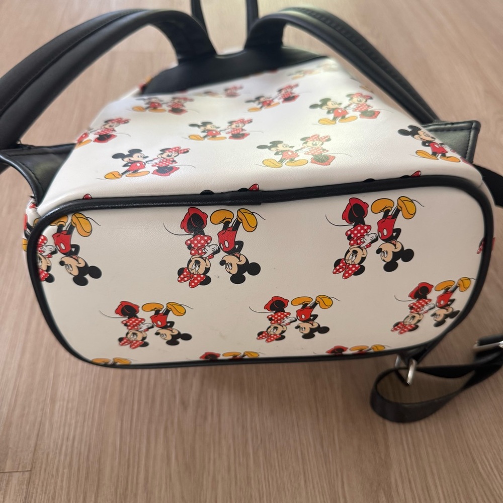 Loungefly classic Mickey & Minnie Mouse Backpack - Picture 7 of 7